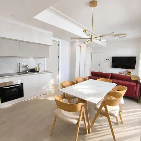 Apartamento Sunny Waves & Coast 2 Apts, 6br, Ac & Heated Pool *