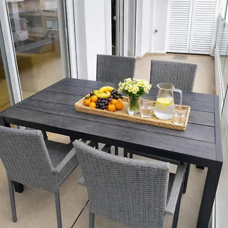 Apartamento Sunny Waves & Coast 2 Apts, 6br, Ac & Heated Pool
