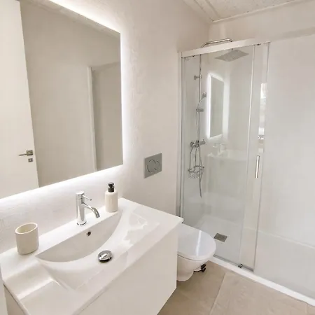 Sunny Waves & Coast 2 Apts, 6br, Ac & Heated Pool Apartamento Torrevieja