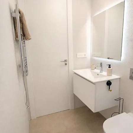 Apartamento Sunny Waves & Coast 2 Apts, 6br, Ac & Heated Pool